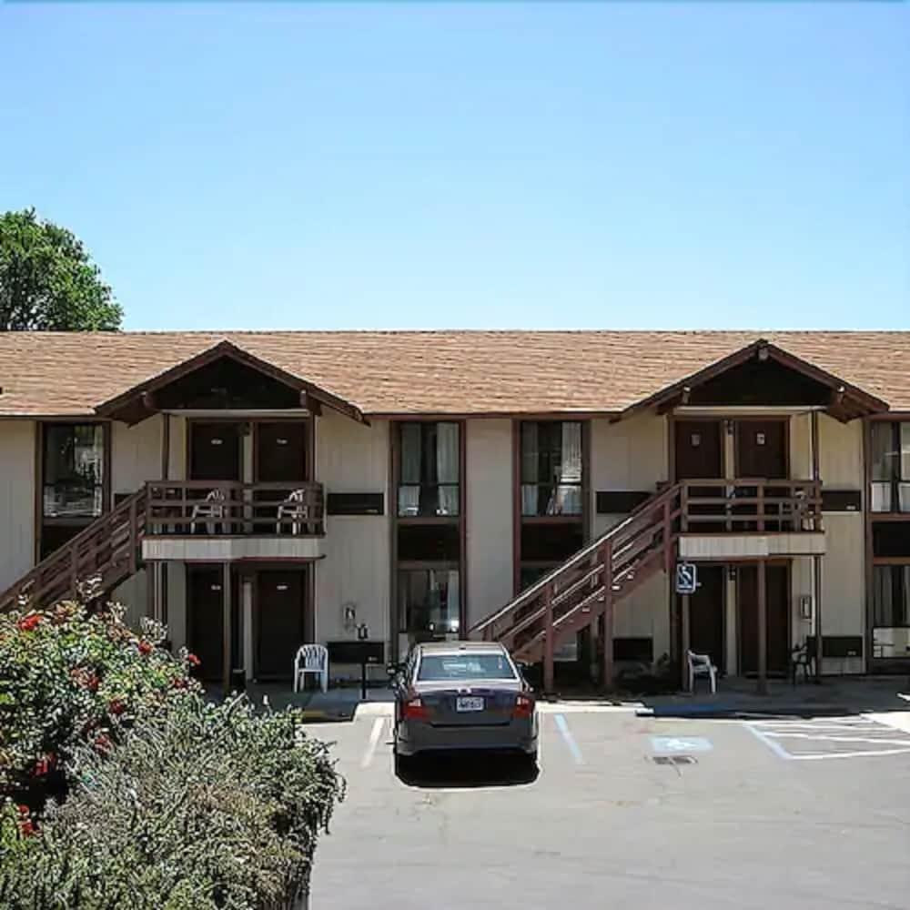 Jamestown Railtown Motel 외부 사진