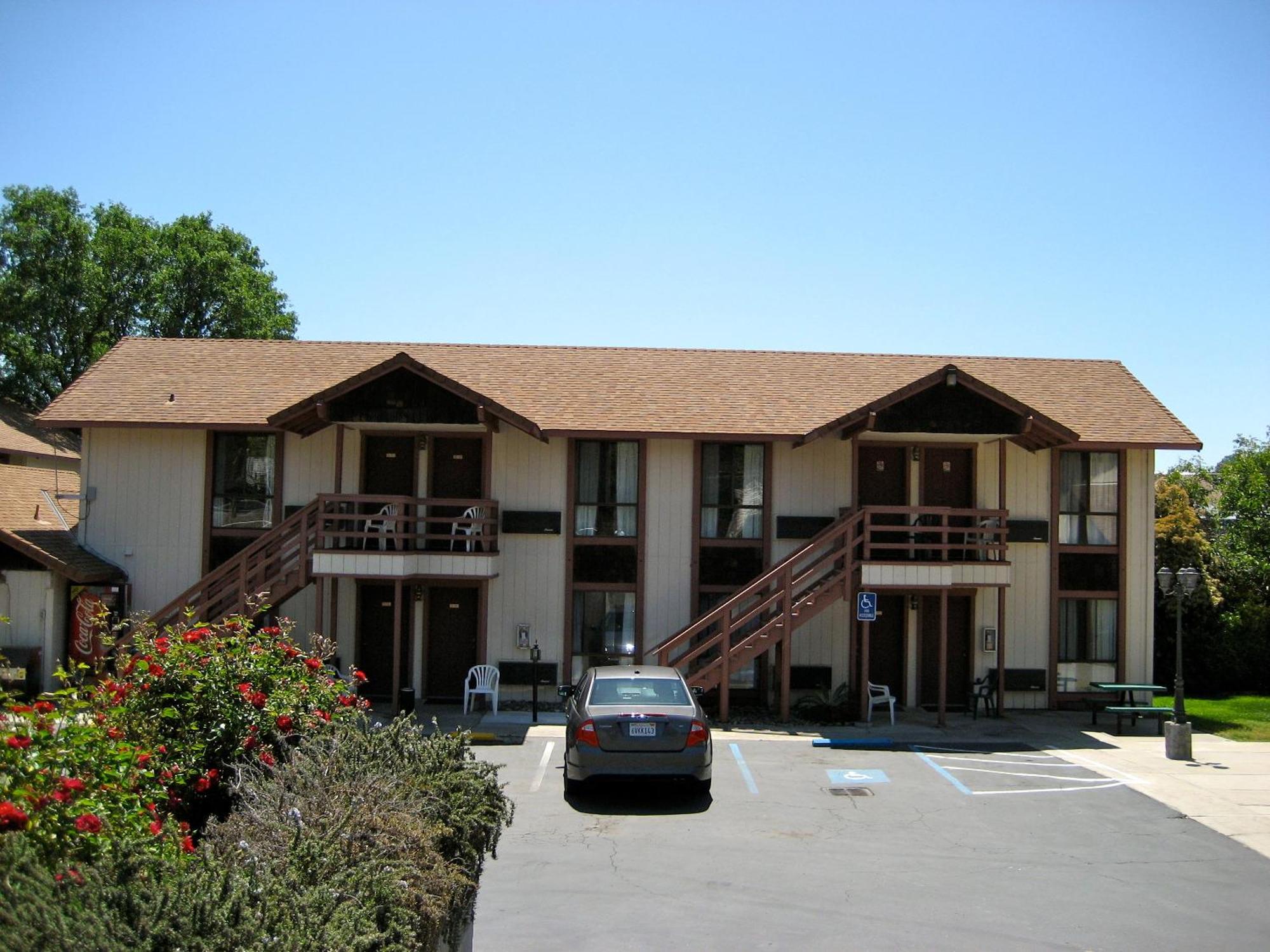 Jamestown Railtown Motel 외부 사진